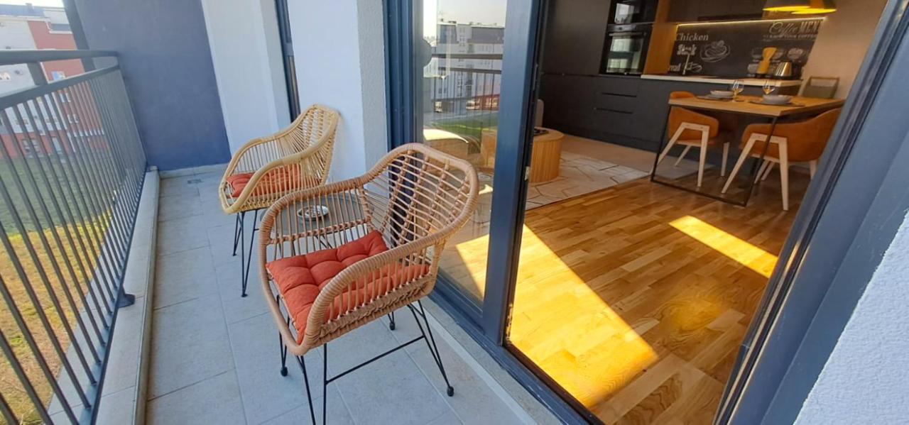 Stylish One Bedroom Apartment Podgorica Exterior photo
