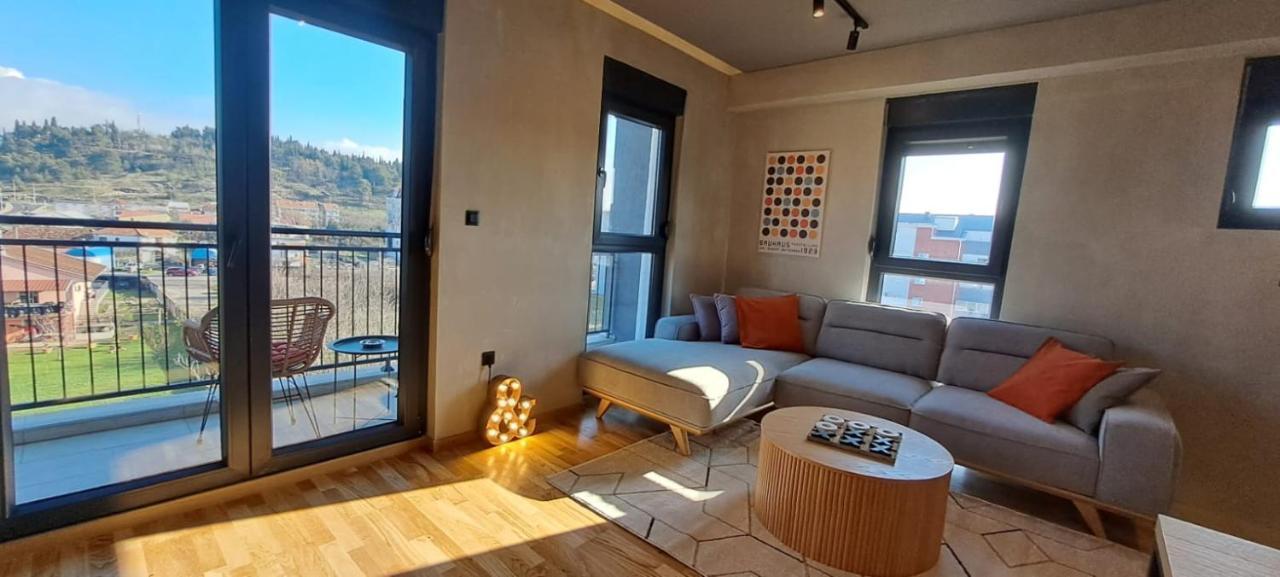 Stylish One Bedroom Apartment Podgorica Exterior photo