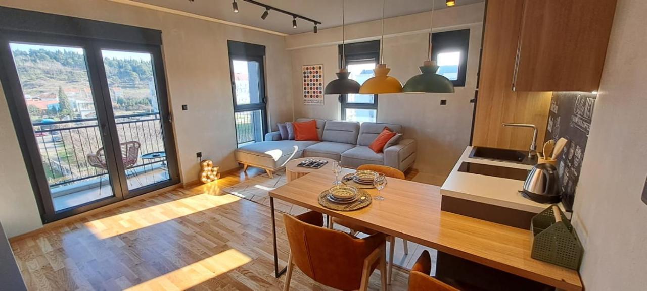 Stylish One Bedroom Apartment Podgorica Exterior photo