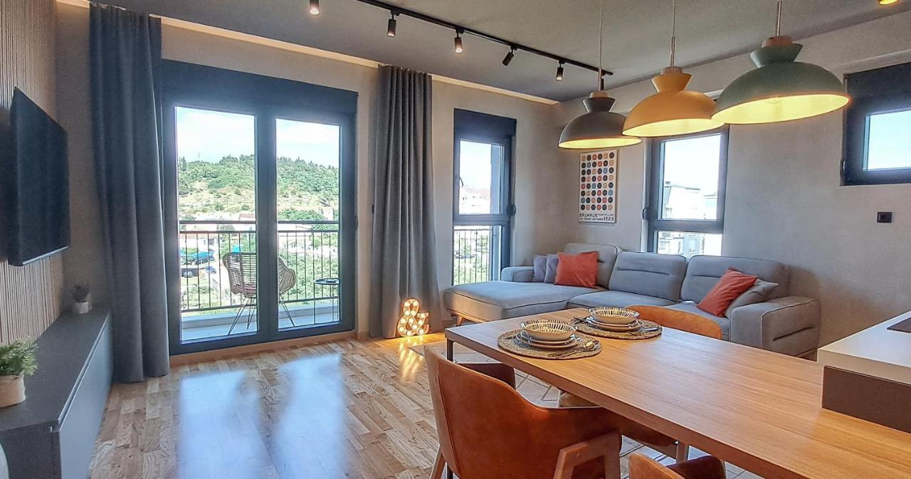 Stylish One Bedroom Apartment Podgorica Exterior photo